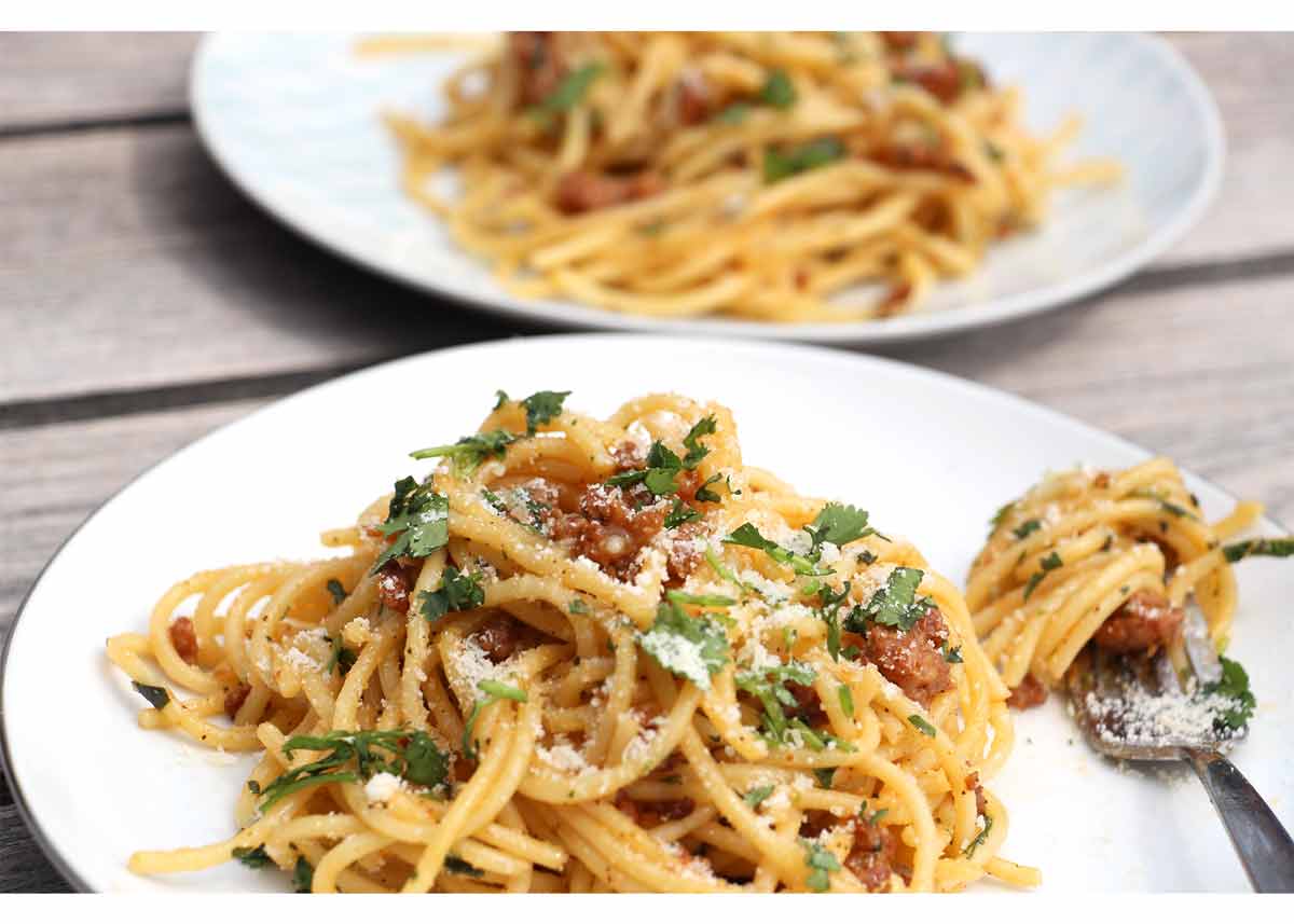 5 Ingredient Chorizo Carbonara Recipe. Easy quick and super tasty. Only 5 ingredients makes it worth it to make dinner after a long day. www.ChopHappy.com