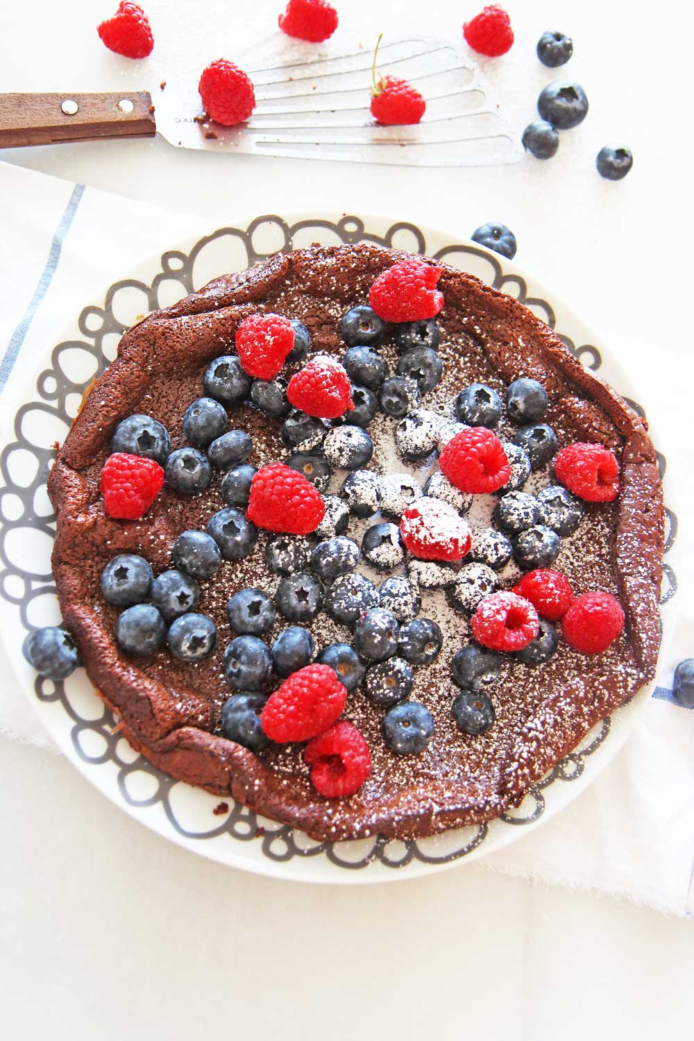 How To Make a Flourless Chocolate Tart. This is an easy recipe for beginners. Just grab chocolate, eggs, coffee, and butter. Perfect Passover dessert and gluten free dessert. Happy Baking! www.ChopHappy.com #Passoverdessert #glutenfreedessert