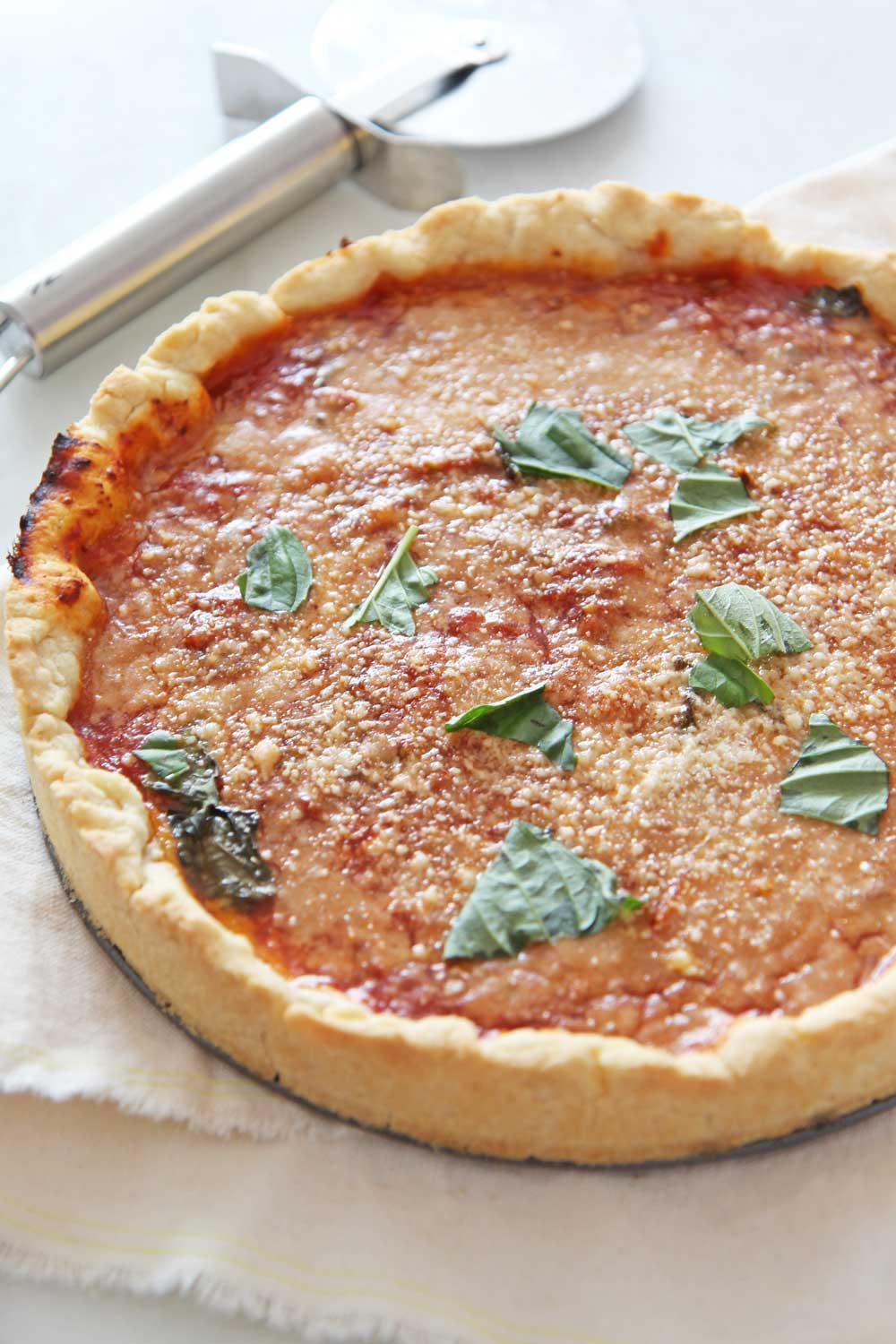 How To Make Deep Dish Pizza. The perfect deep dish pizza recipe uses pie dough as the crust, sweet marinara sauce, and lots of salami. This is an easy weeknight recipe for busy families. Happy Cooking! www.Chophappy.com #deepdishpizza #pizzarecipe
